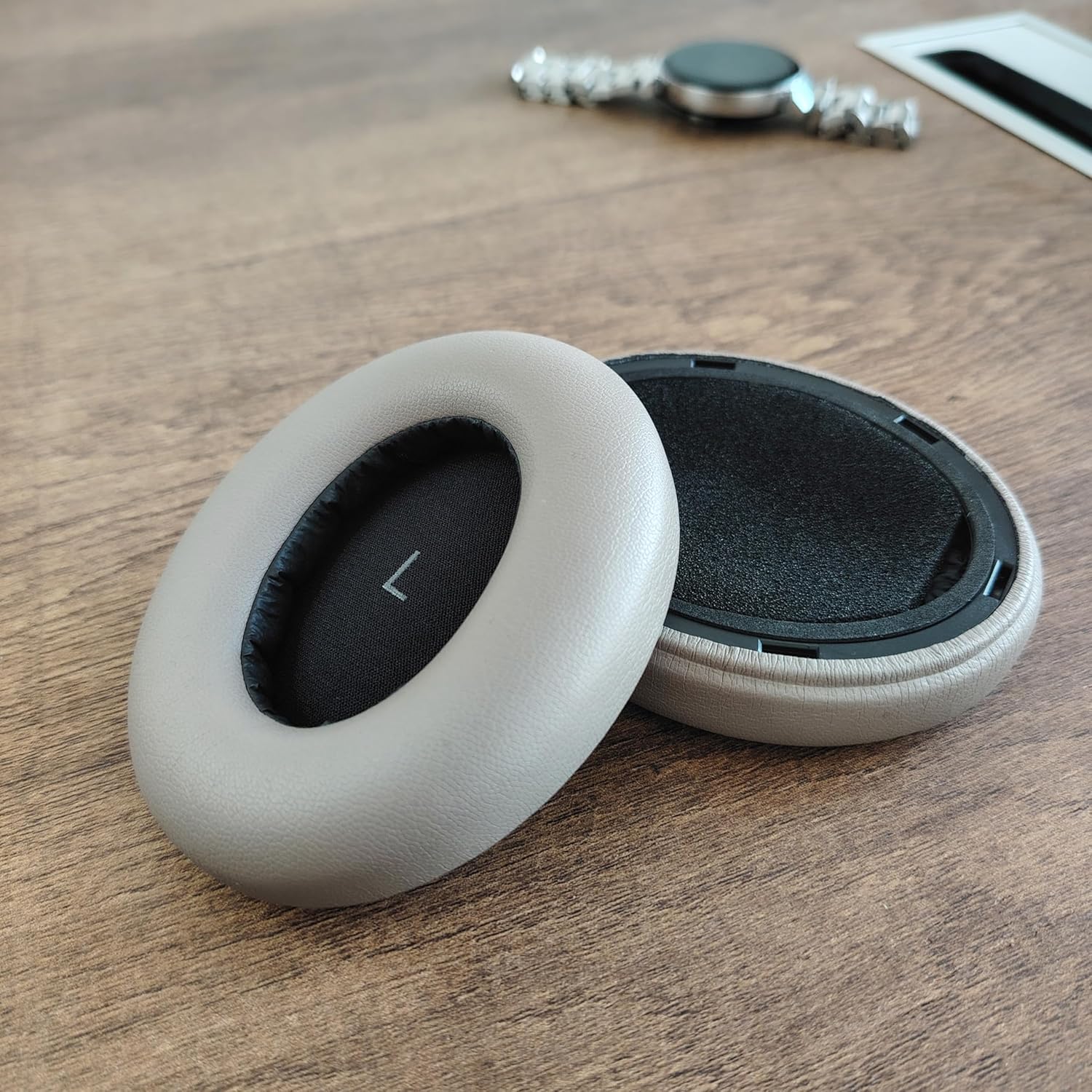 Sennheiser Headphone Momentum 4 - Coussinets d'oreille souples et couvre-bandes de