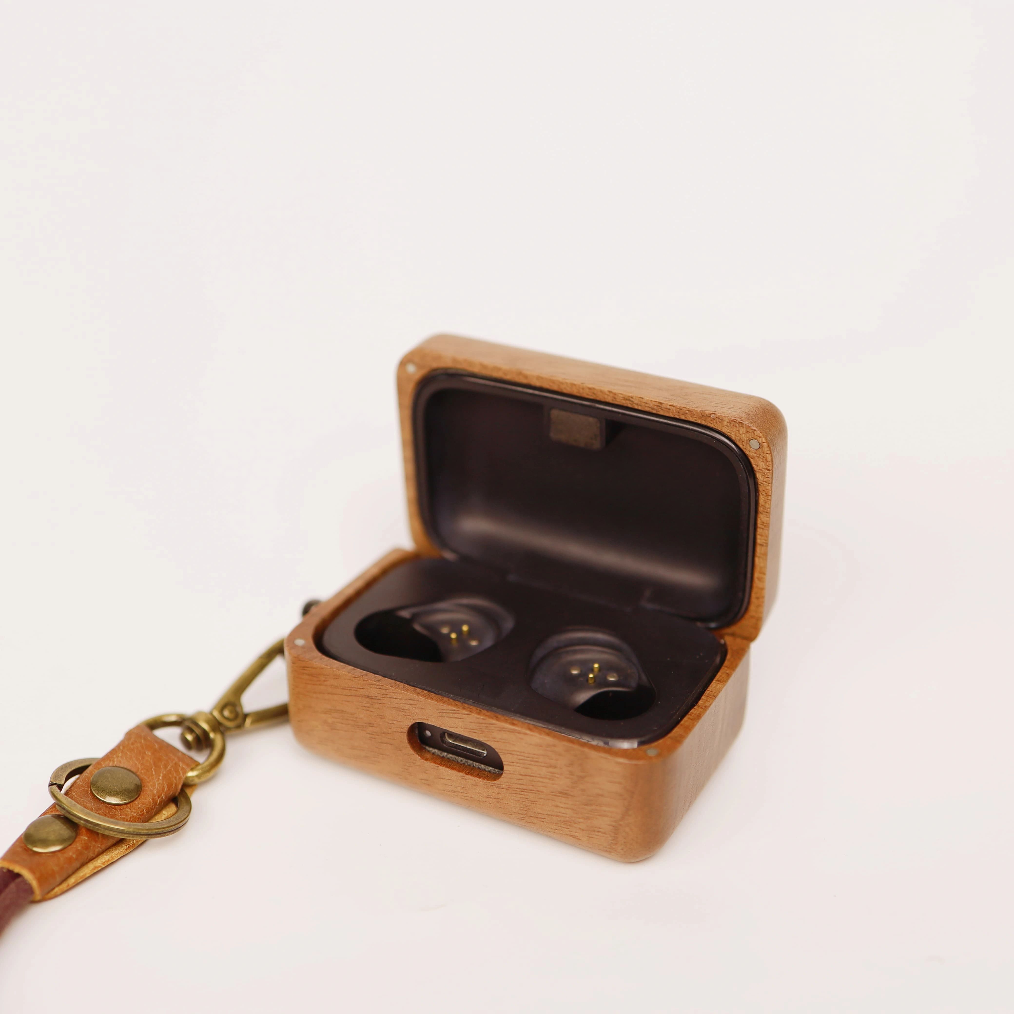 Étui en bois massif de noyer p - Sennheiser Headphone Momentum 4 avis et prix
